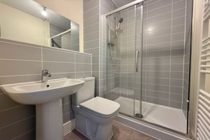 En-suite to Bed 1- click for photo gallery